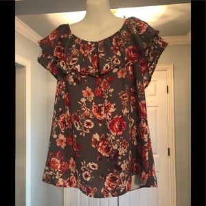 Xhilaration Ruffled Open Back Top SZL